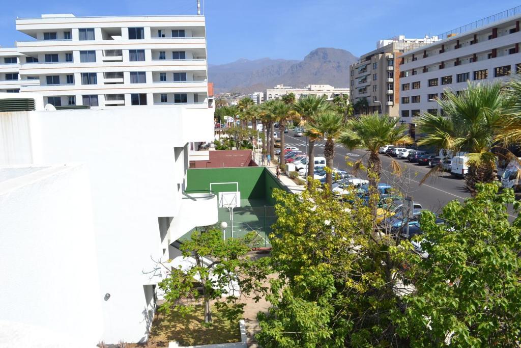 Optimist Tenerife Playa de las Américas Exterior foto